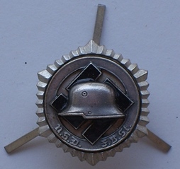 Stahlhelm - Bund der Frontsoldaten / system of shoulder-belts and special insignia