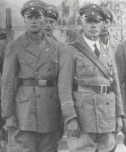 Stahlhelm - Bund der Frontsoldaten / system of shoulder-belts and special insignia