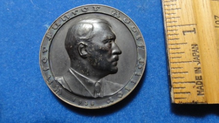 &quot;Douglas&quot; model coin/medal of Adolf Hitler