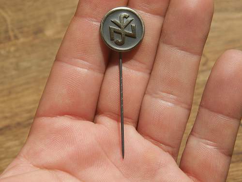 german rune pin