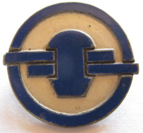 H.AURICH DRESDEN. A.16 Unknown badge