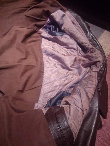 Officer's leather coat.. HELP Needed!