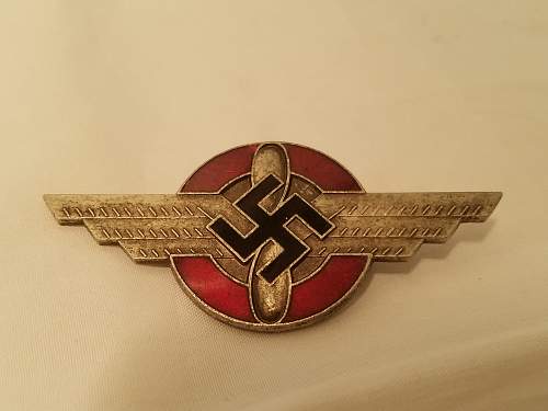 DLV Segelflieger Cap Badge Opinions Please