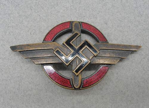 DLV Segelflieger Cap Badge Opinions Please