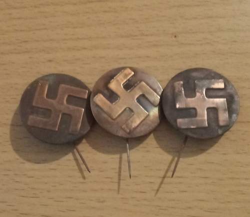 unindetified pin with swastika