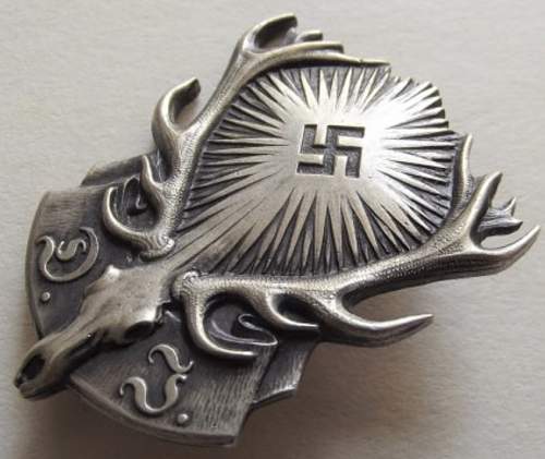 Deutsches Jageschaft badge - opinions please!