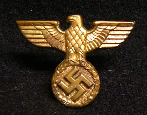 Reichsbahn or Reichspost cap eagles