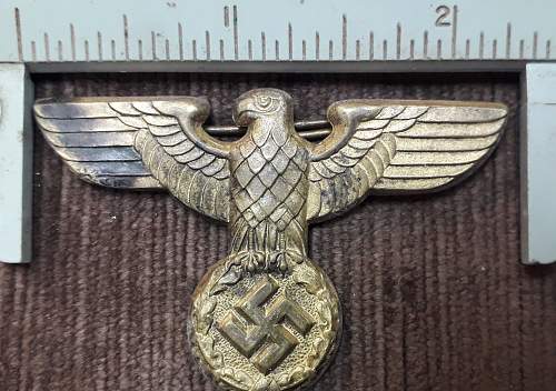 Reichsbahn or Reichspost cap eagles