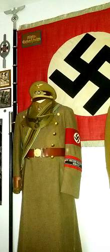 NSDAP Fahnentrager/Flag Bearer Uniform Set