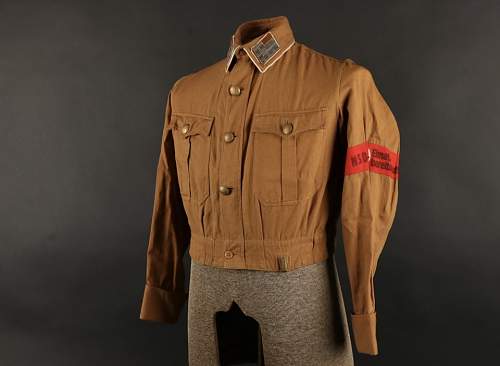 Early NSDAP political leader's brownshirt for a Hauptstellenleiter