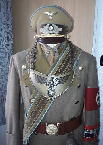 NSDAP Fahnentrager/Flag Bearer Uniform Set