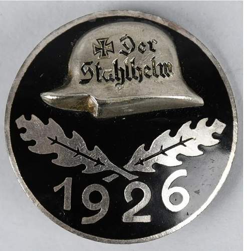 Der Stahlhelm Badge 1930.