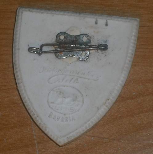 CERAMIC or Porcelain &quot;Tinnie&quot; rally badge Pin ?  BAVARIAN EASTERN MARCH