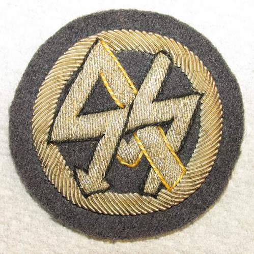 REAL or FAKE?  -  SA DLV Bullion Cloth Insignia