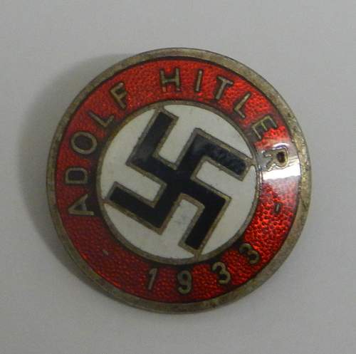 Fantasy pin + 1933 election badge