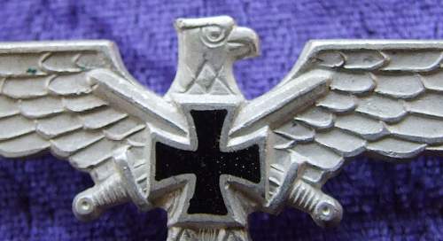 Is this a Visor Cap pin, or Tunic Breast Eagle???