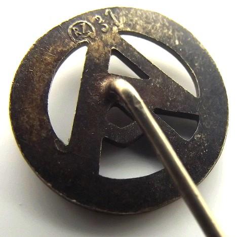 SA stickpin on eBay help please as it is a buy now