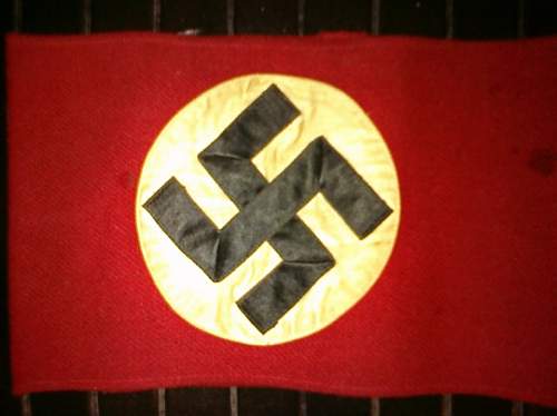 Help needed with NSDAP armband please