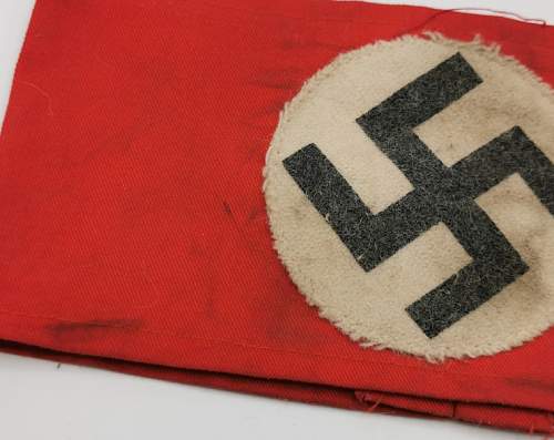 Do you think about this Early NSDAP Armband?