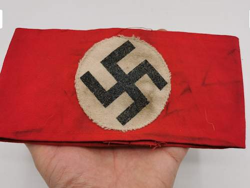 Do you think about this Early NSDAP Armband?