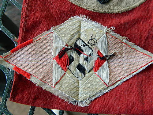 Authentic NSDAP Armband &amp; HJ insignia?