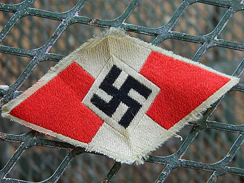 Authentic NSDAP Armband &amp; HJ insignia?