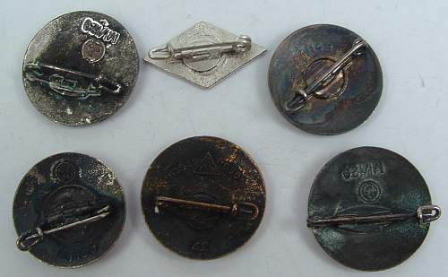 Pin &amp; Armband Collection
