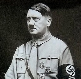 Need Help to identify tinnies and badges worn by Hitler 1932 - 34