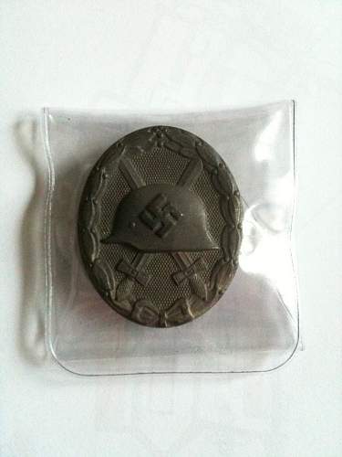 Adolf Hitler 1933 badge