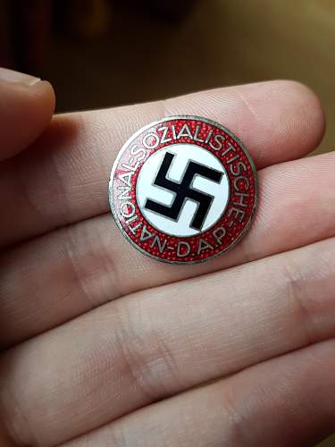NSDAP Parteiabzeichen M1/77 opinions