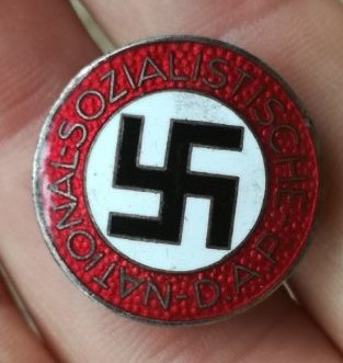 M1/72 Button hole version of NSDAP Parteiabzeichen