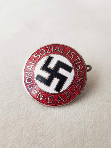 M1/34 Party badge with picture