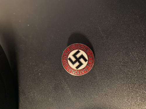 NSDAP party badge m1/101 authentic?