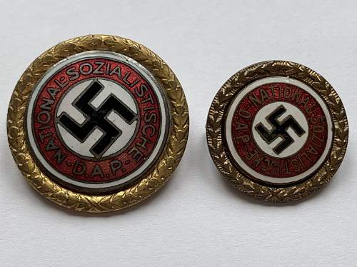 Early golden party badges