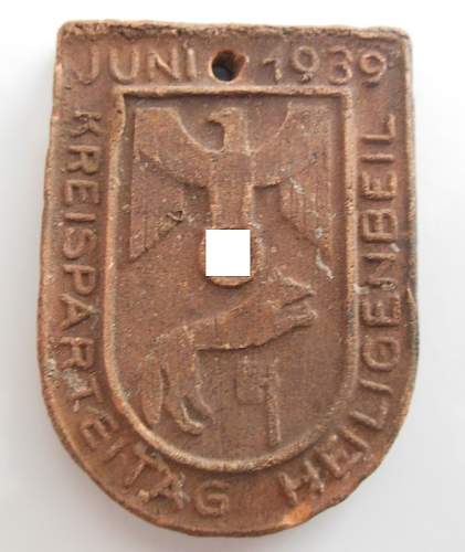 Two badges about party events in the cities of East Prussia
