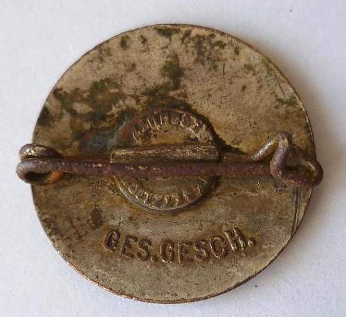 NSDAP badge, no RZM or maker