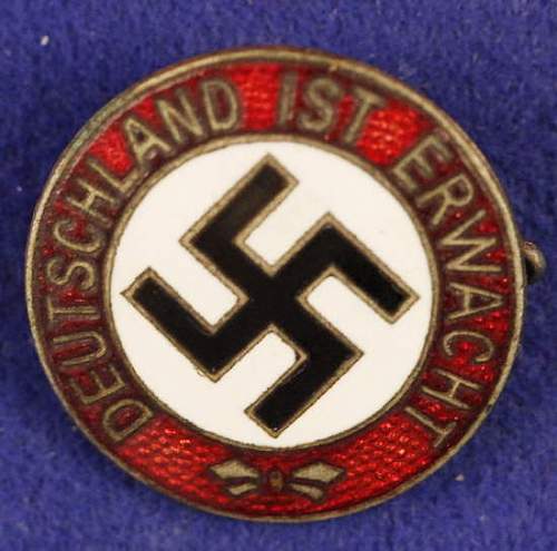 Deutschland Ist Erwacht party badge