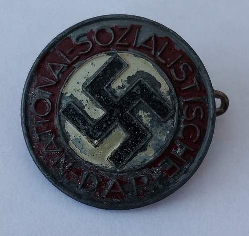 Late war zinc badge M1/27