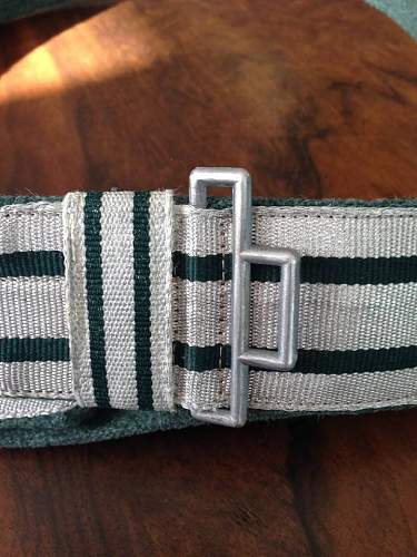 PLEASE HELP !! Wh officer brocade belt.