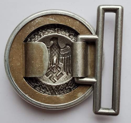 Several Heer officers belt buckles