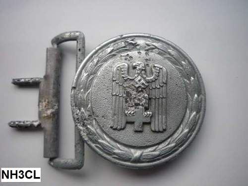 DRK officers buckle