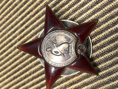 Question about recent Red Star Found on Budenovka