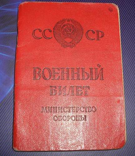 An Order of the Red Star for action during the Hungarian Revolution: 3397250