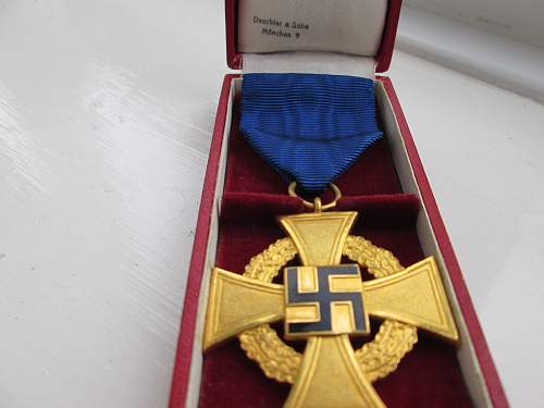 Treue Dienst Ehrenzeichen, 40 Jahre - Faithful Service Award, 40 years.