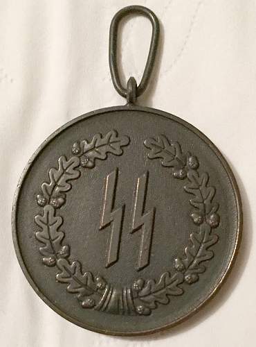 Need opinions on Cased 4 yr SS Long Service Award (In German: SS-Dienstauszeichnung 4.Stufe (4 Jahre))...