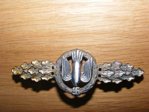 Luftwaffe badges/clasps