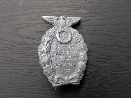 Real or fake: Bronze Sportabzeichen badge &amp; SA Treffen Braunschweig 1931 rally badge