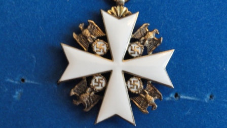 Grosskreuz des Deutschen Adlerordens / Grand Cross of the Order of the German Eagle w/ Swords (makers mark - 900 21 on loop)