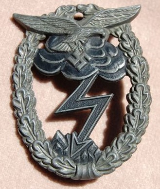 Luftwaffe Erdkampfabzeichen - Ground Assault Badge Fake Gallery