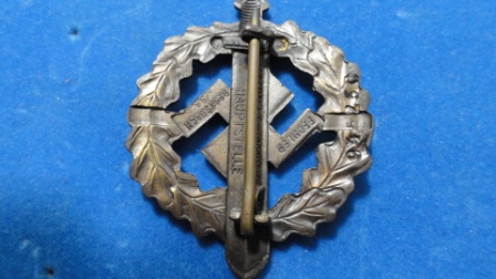 SA Sportabzeichen / Wehrabzeichen / SA Stormtroopers Bronze(?) Type 3 Issue Badge for Physical Fitness + Sports